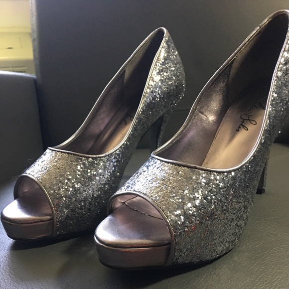 Romantic Soles Shoes - Sparkle Heels